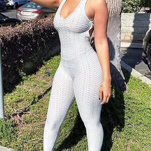 Cool run anti cellulite jumpsuit size Large NWT WHITE